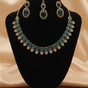 Emerald green necklace set with matching drop earrings